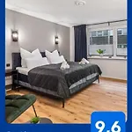 Modernes 2 Mit Balkon, Zentrale Lage *