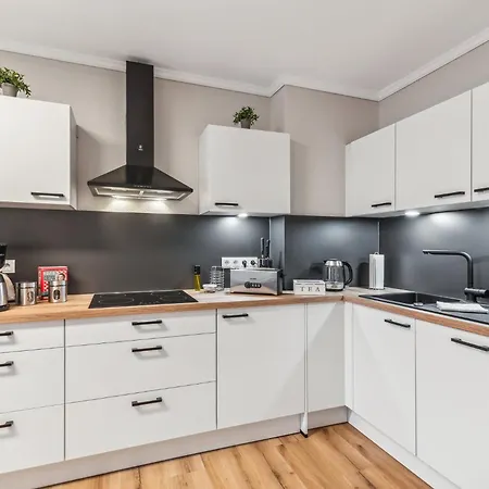 Modernes 2 Mit Balkon, Zentrale Lage