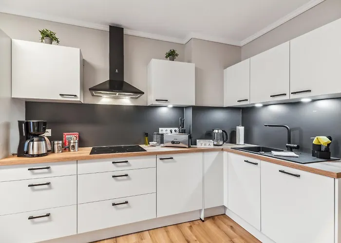 Modernes 2 Mit Balkon, Zentrale Lage