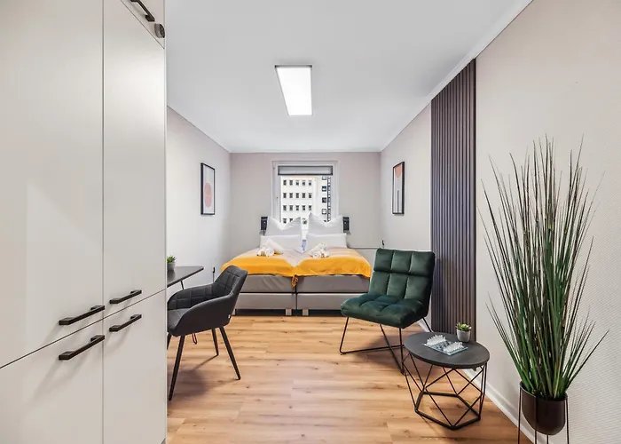 Modernes 2 Mit Balkon, Zentrale Lage *