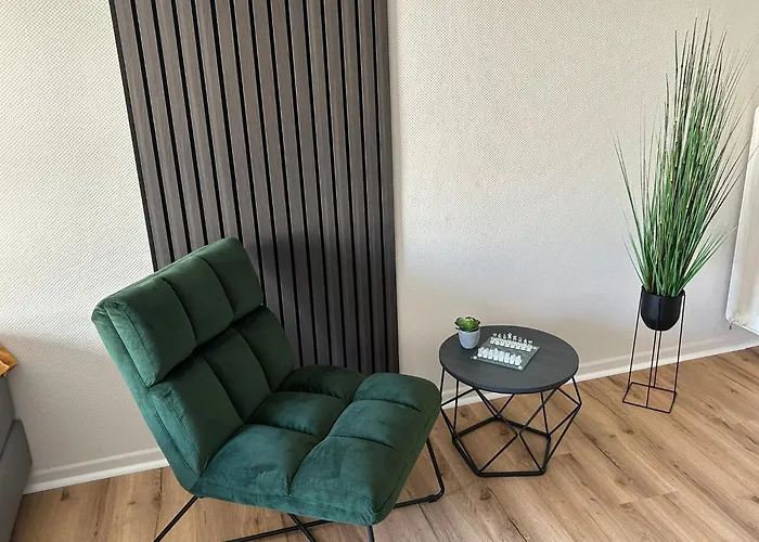 Modernes 2 Mit Balkon, Zentrale Lage *